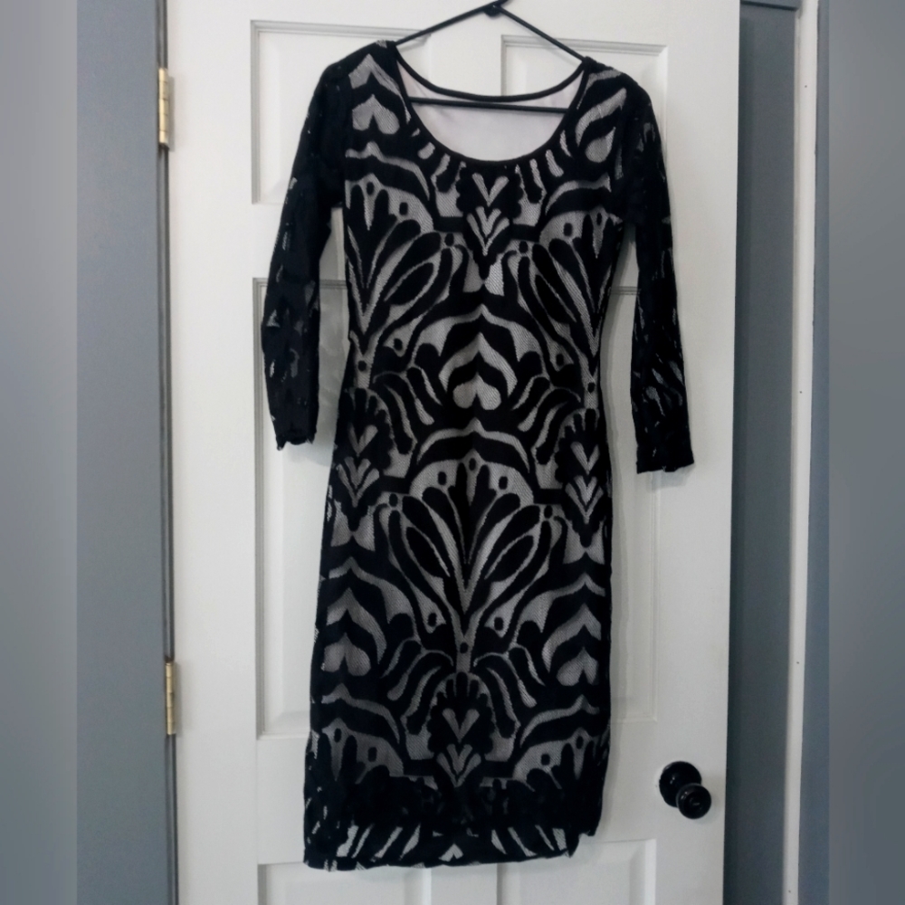 M-Dress